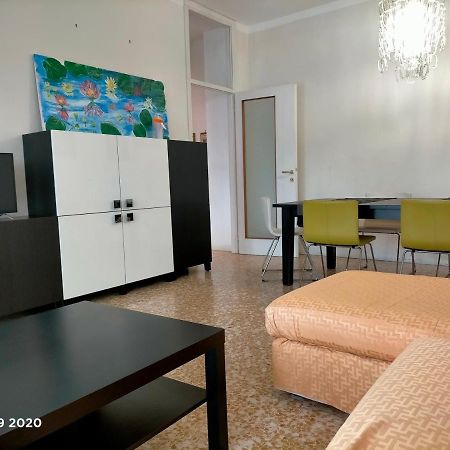 Appartamento La Ninfea Арона Екстер'єр фото